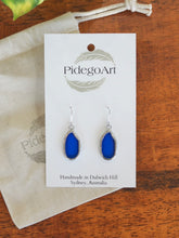 Load image into Gallery viewer, Earrings, rice shape, sake rice, Blue Earrings, sake, sake glass, Japanese sake, handmade, jewellery, stained glass, Tiffany method, 日本酒、日本酒ガラス、手作り、米の形、シドニー、ステンドグラス、イヤリング