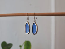 Load image into Gallery viewer, Earrings, rice shape, sake rice, Blue Earrings, sake, sake glass, Japanese sake, handmade, jewellery, stained glass, Tiffany method, 日本酒、日本酒ガラス、手作り、米の形、シドニー、ステンドグラス、イヤリング