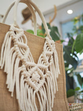 Load image into Gallery viewer, Macrame Jute Bag, Macrame Decoration, Summer shopping bag, elegant shopping bag, made in Sydney, boho, beach bag, stylish, pidegoart